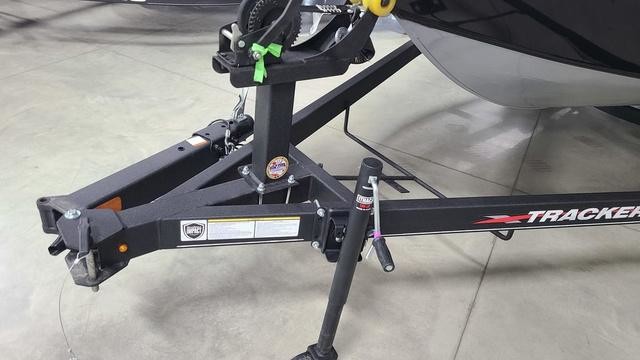 Tracker Pro Guide V-175 WT