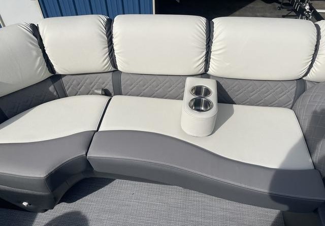 60 x 16 tri-toon passenger vessel