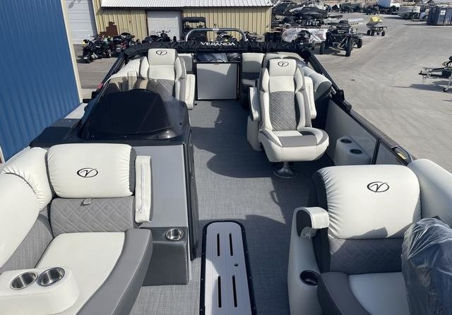 60 x 16 tri-toon passenger vessel