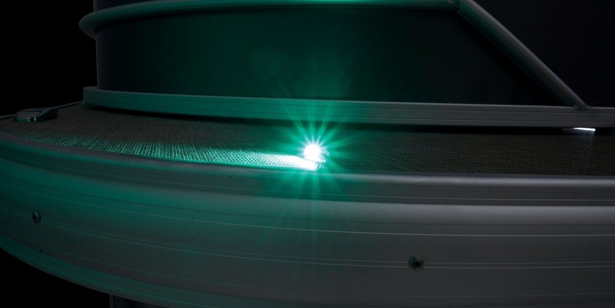 Sun Tracker Party Barge 22 DLX