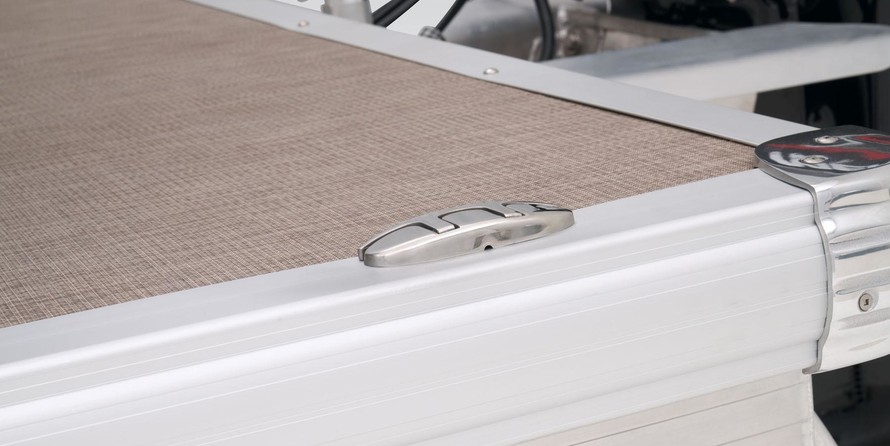 Sun Tracker Party Barge 22 DLX