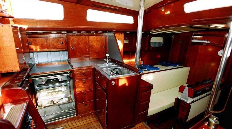 Camper & nicholsons 44 sloop