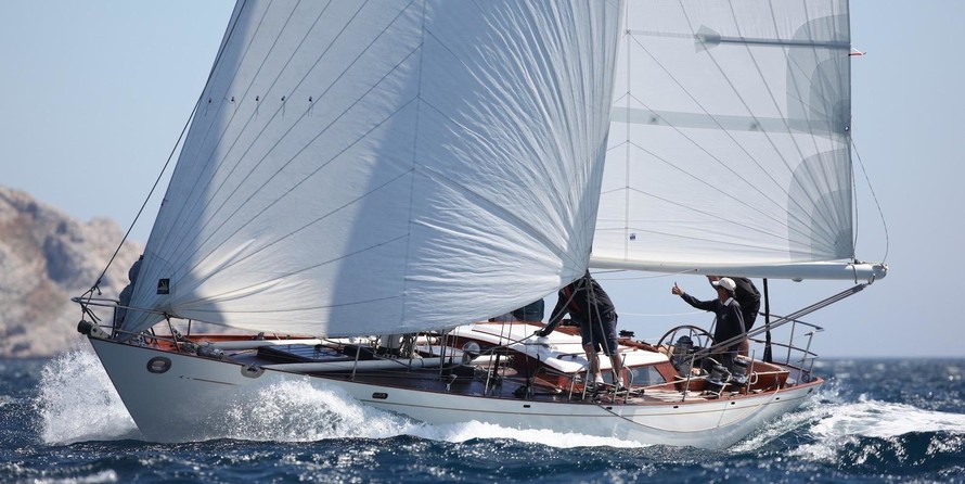 Camper & nicholsons 44 sloop