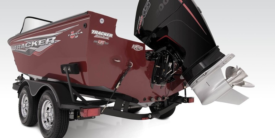 Tracker Targa V-18 WT