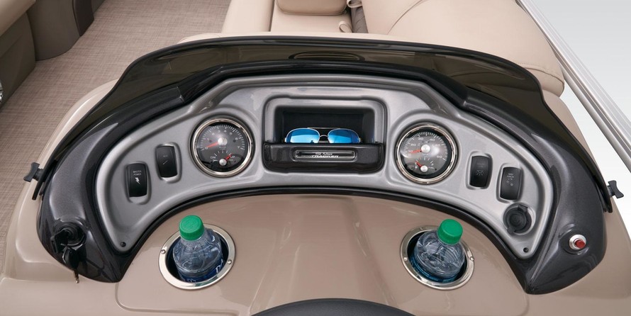 Sun Tracker Party Barge 22 DLX