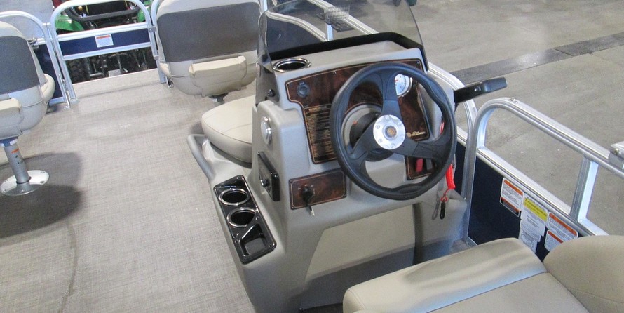 Sun Tracker Bass Buggy 16 DLX ET