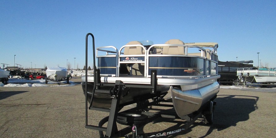 Sun Tracker Bass Buggy 16 DLX ET