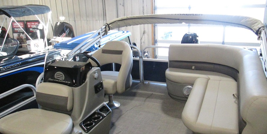 Sun Tracker Bass Buggy 16 DLX ET