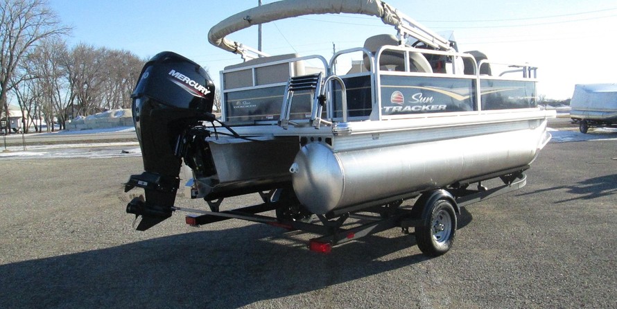 Sun Tracker Bass Buggy 16 DLX ET