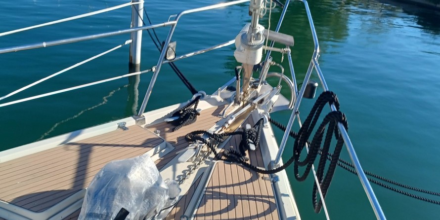 Amel Super Maramu 2000