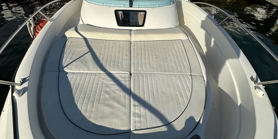Rio 850 day cruiser