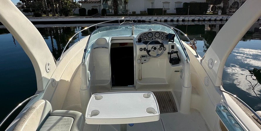 Rio 850 day cruiser