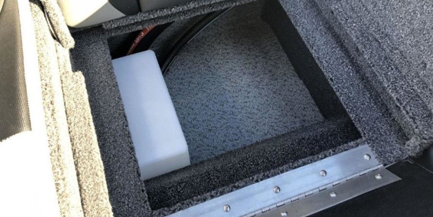 Lund Boats 1875 Crossover XS