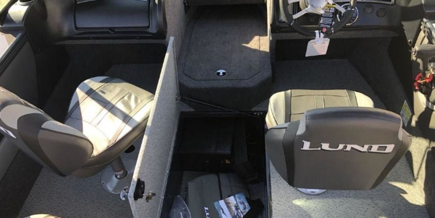 Lund Boats 1875 Crossover XS