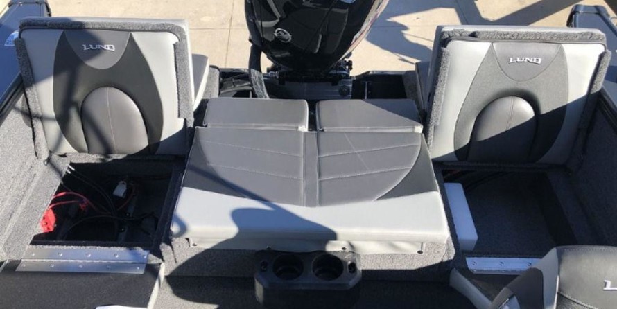 Lund Boats 1875 Crossover XS