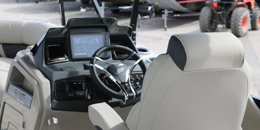 60 x 16 tri-toon passenger vessel