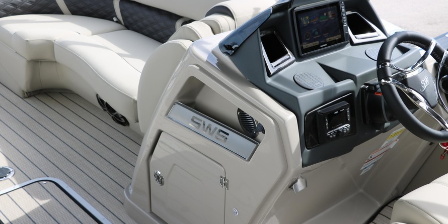 60 x 16 tri-toon passenger vessel