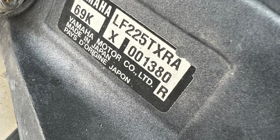 Grady-White Marlin 300