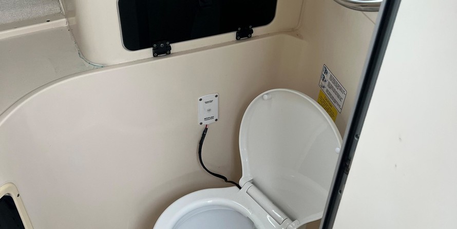 Grady-White Marlin 300