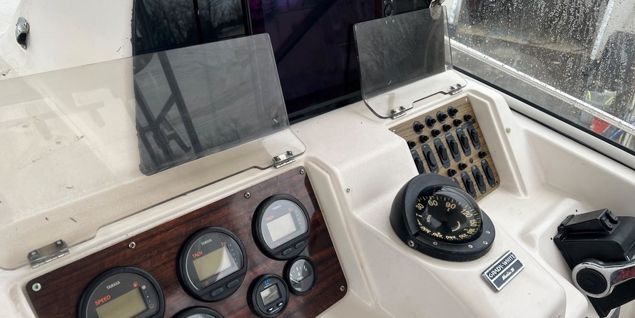 Grady-White Marlin 300