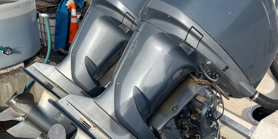 Grady-White Marlin 300