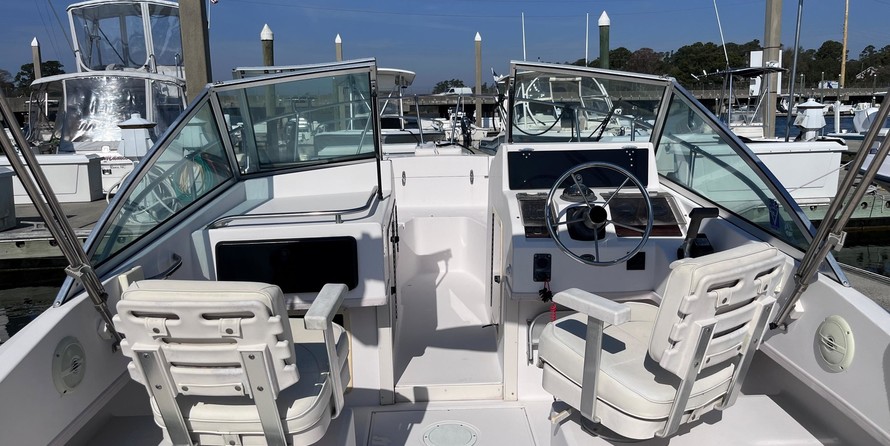 Grady-White Freedom 225