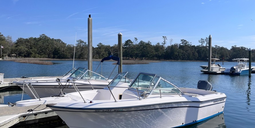 Grady-White Freedom 225