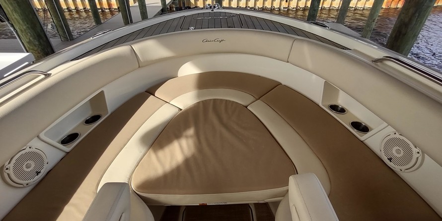 Chris-Craft Calypso 26