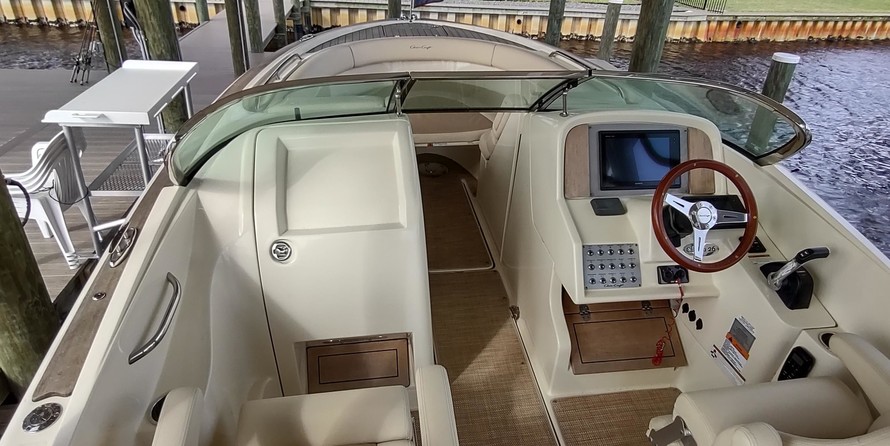Chris-Craft Calypso 26