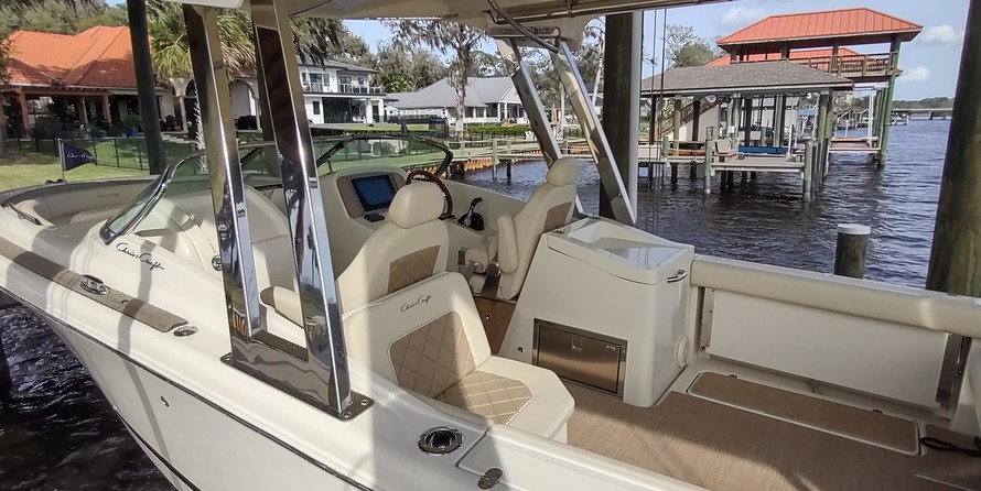 Chris-Craft Calypso 26