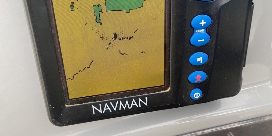 Maxum 2400