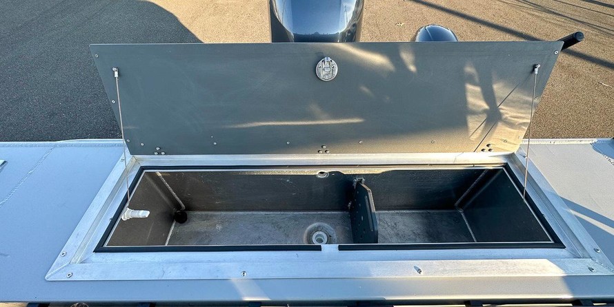 Hewescraft 210 sea runner et