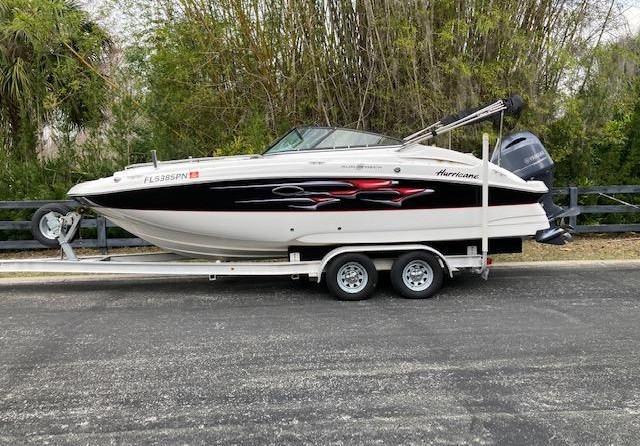 Hurricane 2200 sundeck