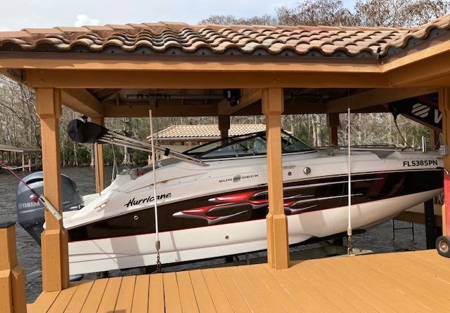 Hurricane 2200 sundeck