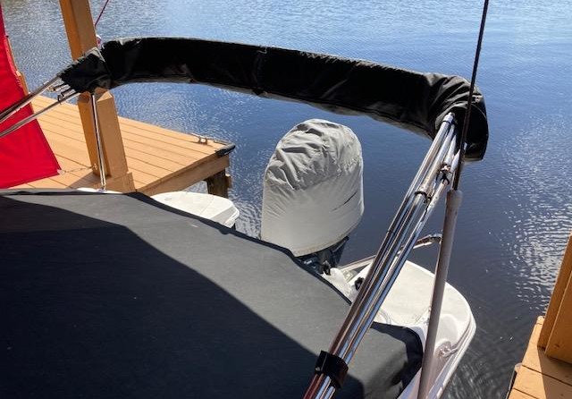 Hurricane 2200 sundeck