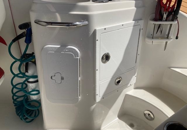 Hurricane 2200 sundeck