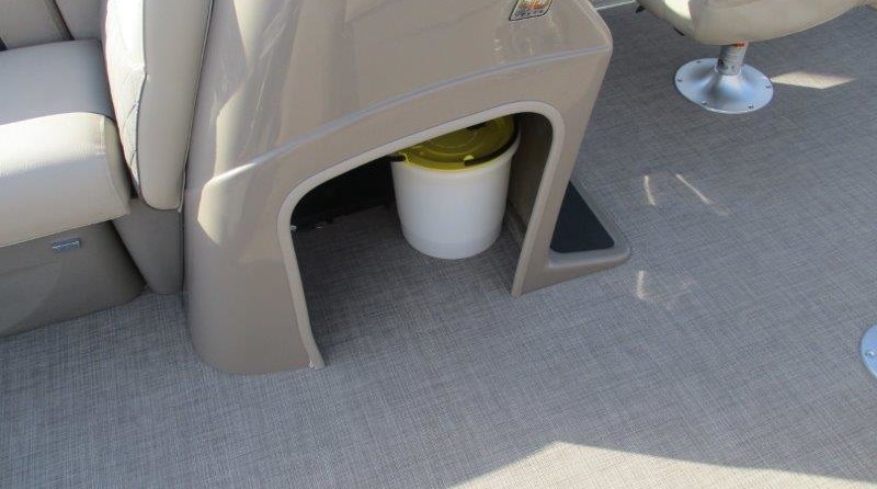 Sun Tracker Fishin Barge 20 DLX