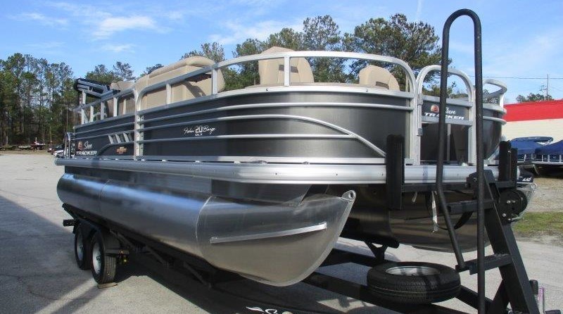 Sun Tracker Fishin Barge 20 DLX