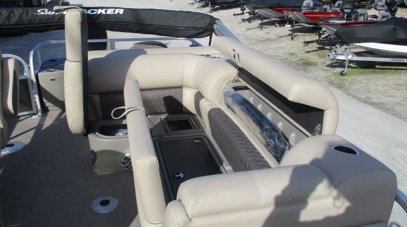 Sun Tracker Fishin Barge 20 DLX
