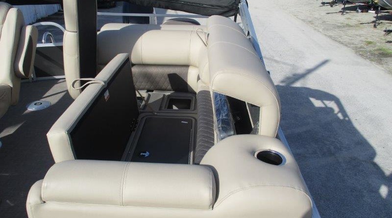 Sun Tracker Fishin Barge 20 DLX