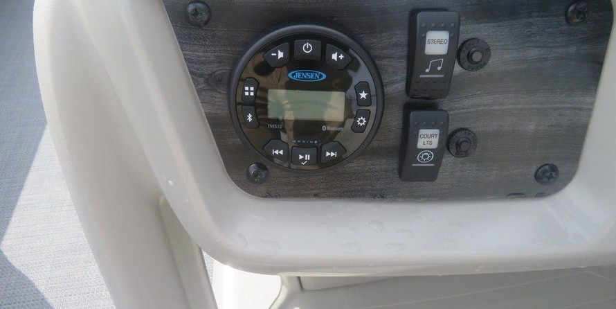 Starcraft Marine EX 22 R