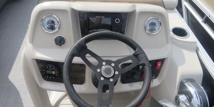 Starcraft Marine EX 22 R