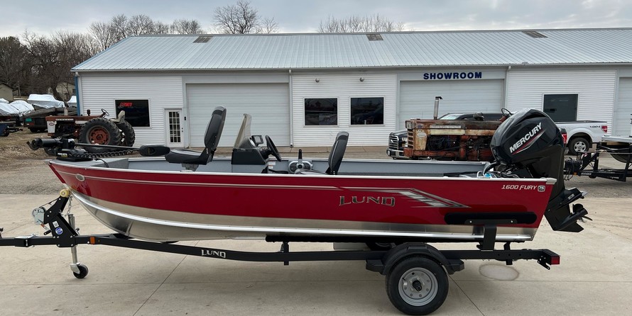 Lund Boats 1600 Fury SS