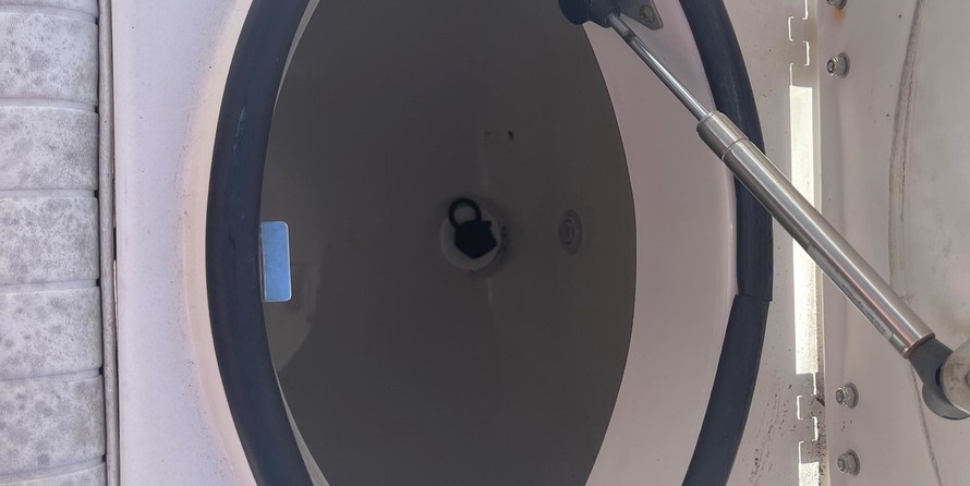 Seaswirl Striper 2601 Walkaround I/O