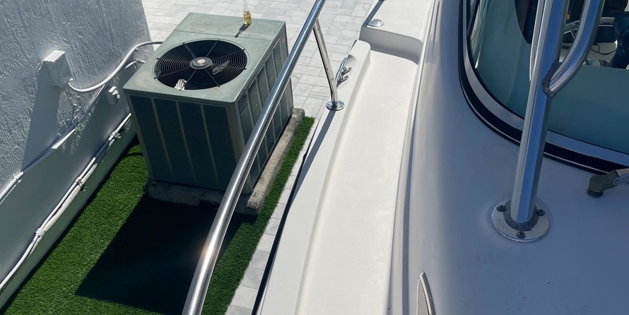 Seaswirl Striper 2601 Walkaround I/O