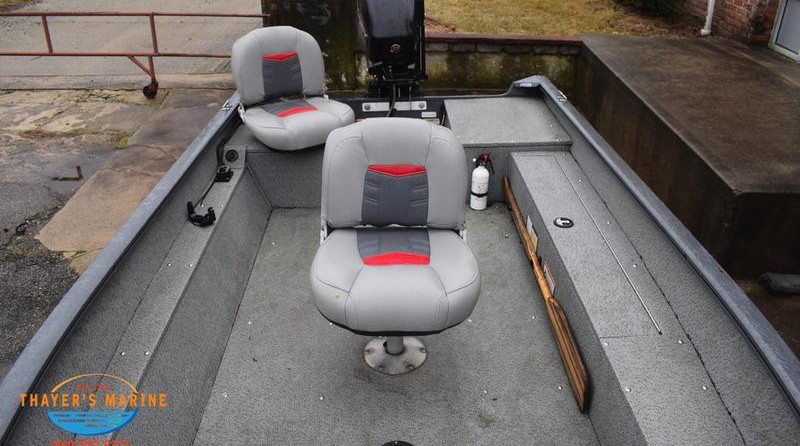 Tracker Guide V-16 Laker DLX T