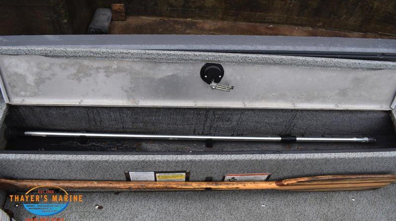 Tracker Guide V-16 Laker DLX T