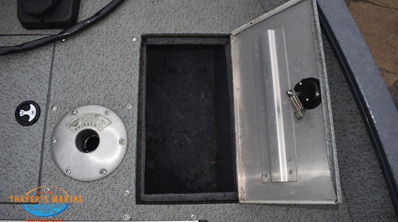 Tracker Guide V-16 Laker DLX T