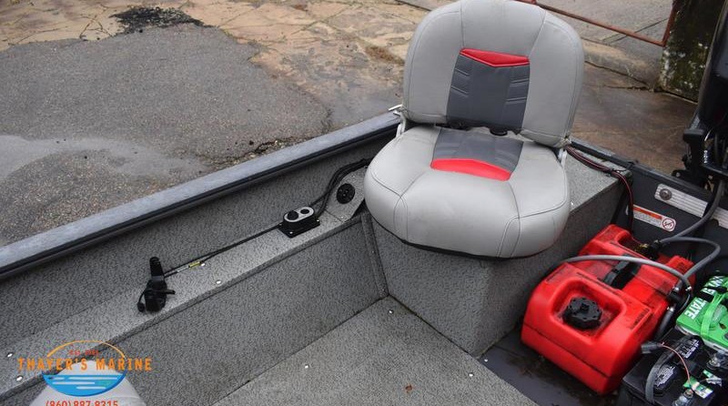 Tracker Guide V-16 Laker DLX T