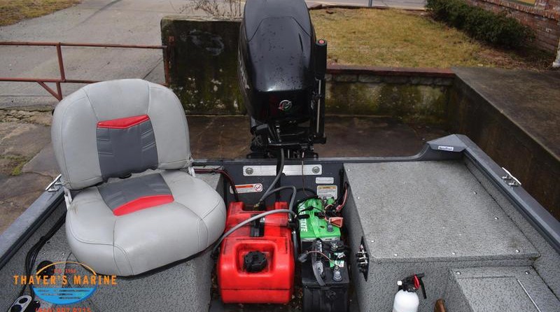 Tracker Guide V-16 Laker DLX T